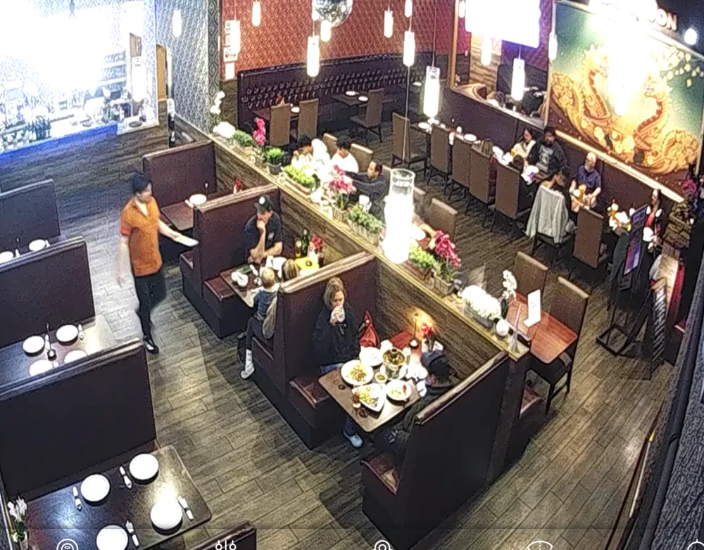 Thai Spoon interior dining room