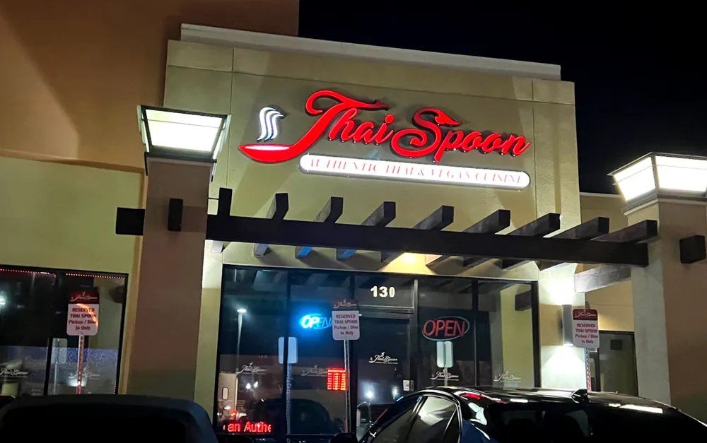 Thai Spoon storefront on North Durango Drive at night